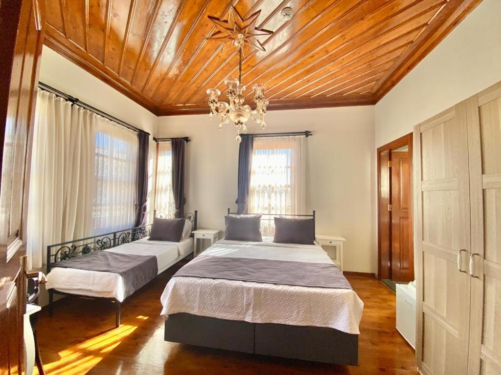 Necip Bey Konagi Antália Exterior foto